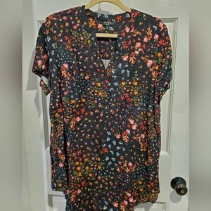 Torrid short sleeve top